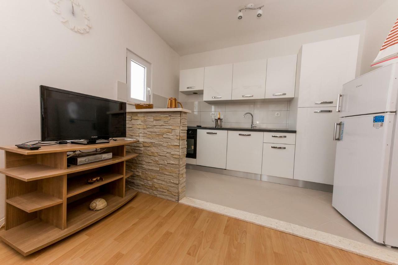 Apartment Mate Vinisce