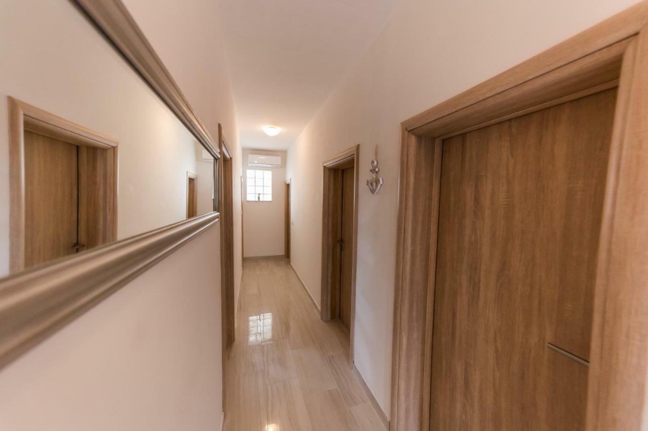Mate Apartment Vinisce