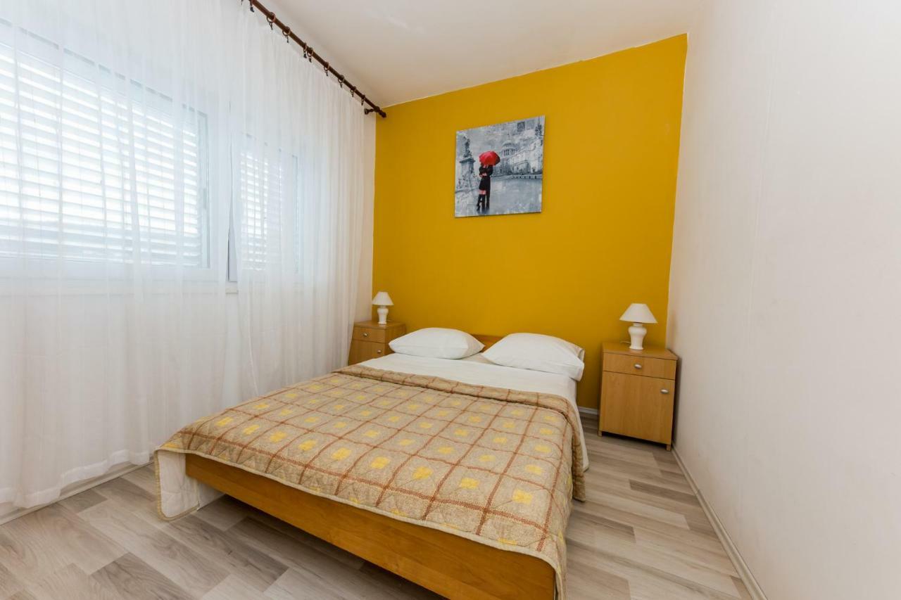 Apartment Mate Vinisce