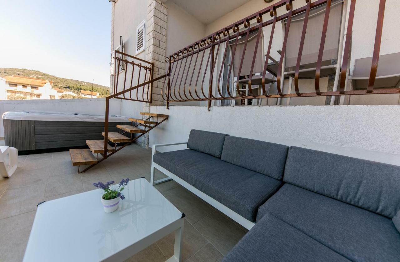 Mate Apartment Vinisce