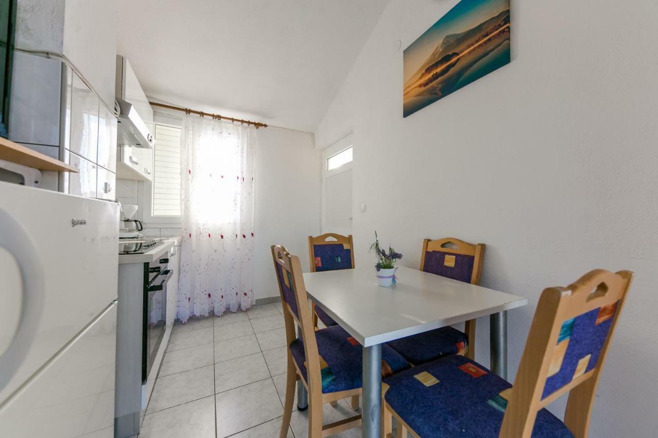 Mate Apartment *